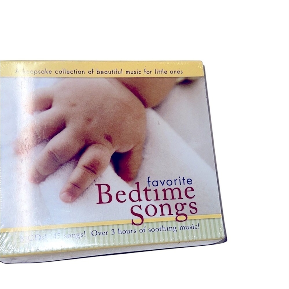 Favorite Bedtime Songs CD Collection for infants and children new in box